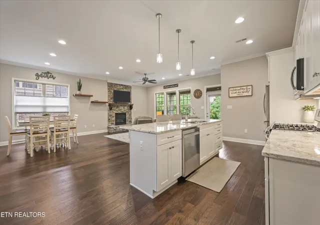3rd image of 1653 Sugarfield Ln, Knoxville, TN 37932 | MLS# 1342925