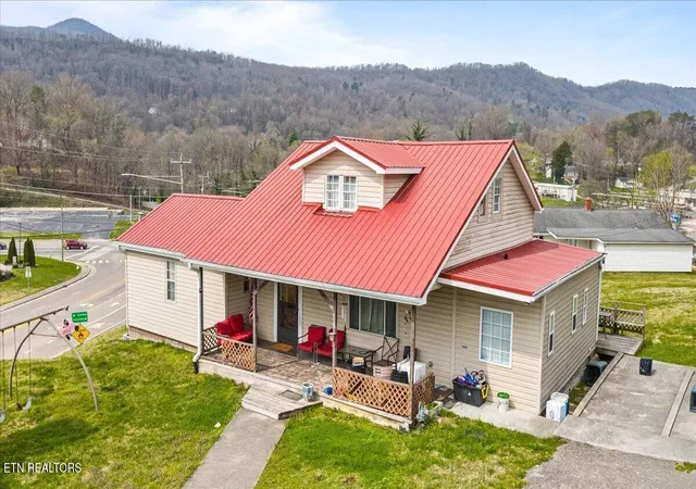 Homes for sale in Rocky Top, TN | 111 Longfield Rd, Rocky Top, TN 37769 | MLS# 1335094