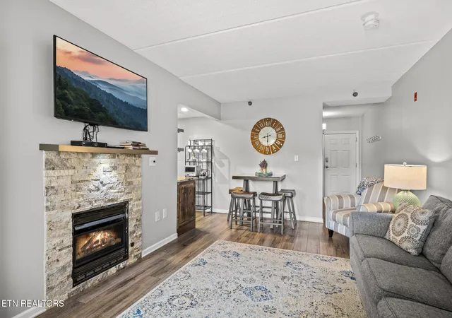 Homes for sale in Gatlinburg, TN | 413 Baskins Creek Rd #406, Gatlinburg, TN 37738 | MLS# 1333198