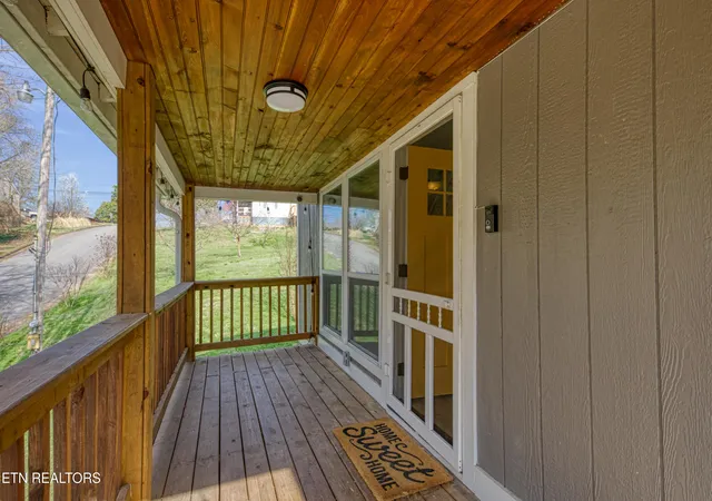 4th image of 703 N D St, Lenoir City, TN 37771 | MLS# 1333226