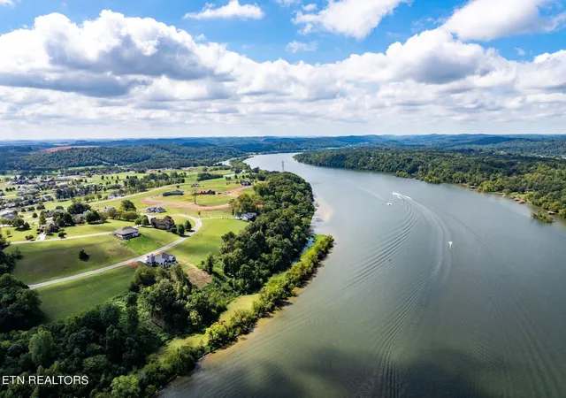 22nd image of 891 River Bank Tr, Loudon, TN 37774 | MLS# 1333209