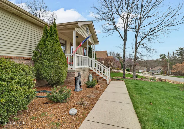 Homes for sale in Fairfield Glade, TN | 172 Berkshire Loop, Fairfield Glade, TN 38558 | MLS# 1333283