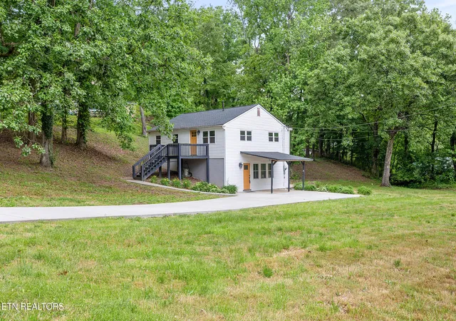 Homes for sale in Rockwood, TN | 415 N Ridge Ave, Rockwood, TN 37854 | MLS# 1333365