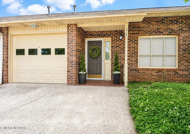 Homes for sale in Maryville, TN | 218 S Magnolia St, Maryville, TN 37803 | MLS# 1338433