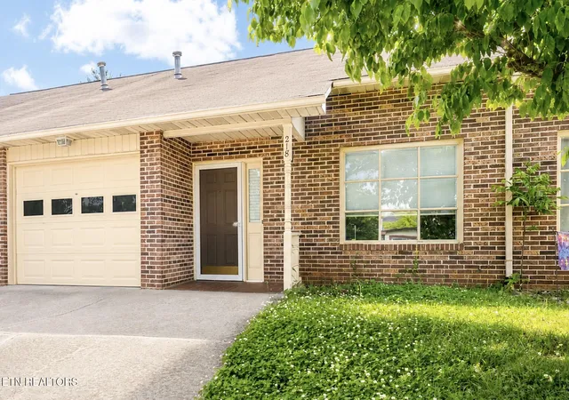 Homes for sale in Maryville, TN | 218 S Magnolia St, Maryville, TN 37803 | MLS# 1338433