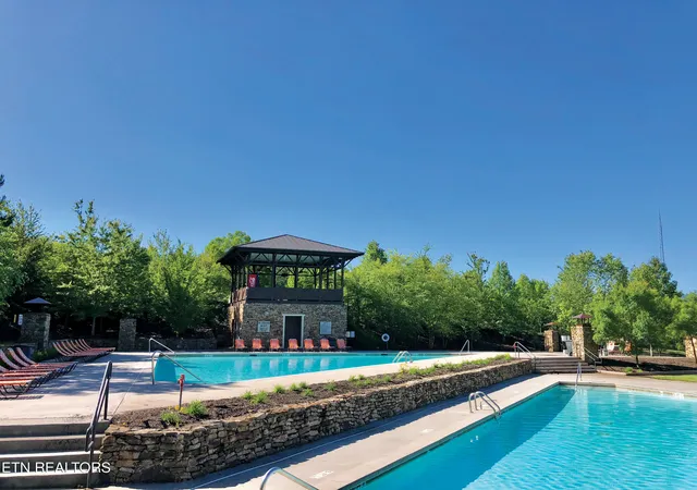 Listing Photo 5 - Condo for sale in building located at 3914 Cherokee Woods Wy, Knoxville, TN 37920 - Unit #7-212