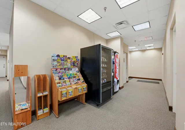 image of 410 Big Bear Wy, Pigeon Forge, TN 37863