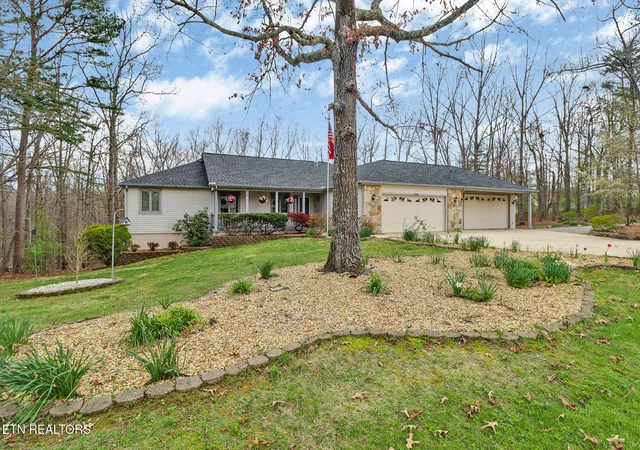 3rd image of 110 Bradford Ln, Crossville, TN 38558 | MLS# 1335598