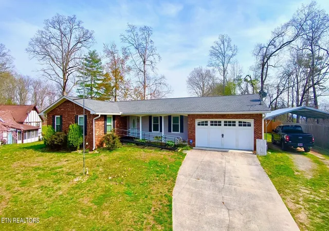 1st image of 102 Oakwood Dr, Clinton, TN 37716 | MLS# 1333556