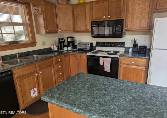 4th image of 114 Cutter Gap Rd, Townsend, TN 37882 | MLS# 1333781