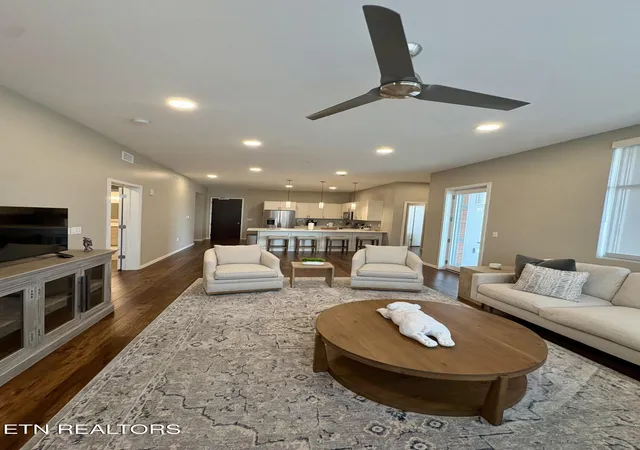 Photo 3 of Condo for sale at 333 W Depot Ave #308, Knoxville, TN 37917 | MLS# 1333687 | Listing updated on 2026-07-01