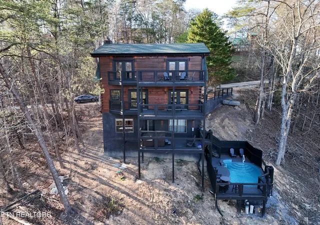 Photo 1 of Single family home for sale at 772 Lloyd Huskey Rd, Pigeon Forge, TN 37863 | MLS# 1336518 | Listing updated on 2026-07-20