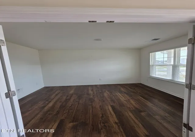 2nd image of 1428 Ridge Estates Dr, Athens, TN 37303 | MLS# 1333799