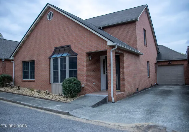 Homes for sale in Kingston, TN | 1121 Fairgrounds Ct, Kingston, TN 37763 | MLS# 1333954