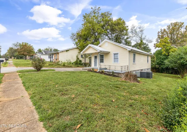 3rd image of 181 E Edison St, Alcoa, TN 37701 | MLS# 1333993