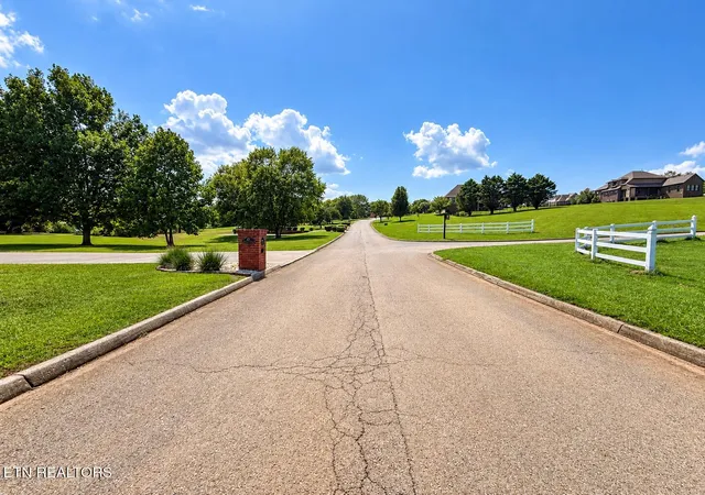 Photo 3 of Sale Pending at 425 Winners Cir, Seymour, TN 37865 | MLS# 1334082 | Listing updated on 2026-08-29