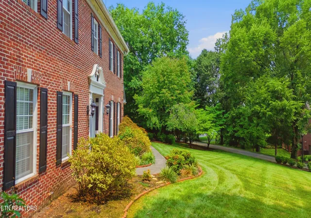 Photo 3 of Sale Pending at 6908 Tallywood Cir, Knoxville, TN 37918 | MLS# 1334862 | Listing updated on 2026-09-08