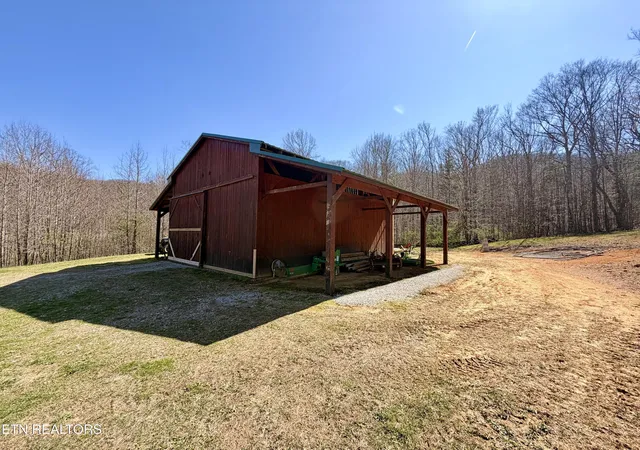 Homes for sale in Sunbright, TN | 293 Herbert Shannon Rd, Sunbright, TN 37872 | MLS# 1334033