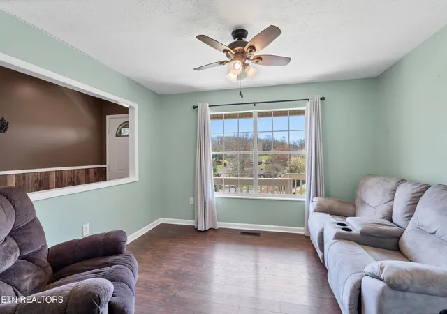 Homes for sale in Morristown, TN | 1580 Pin Oak Dr, Morristown, TN 37814 | MLS# 1334006
