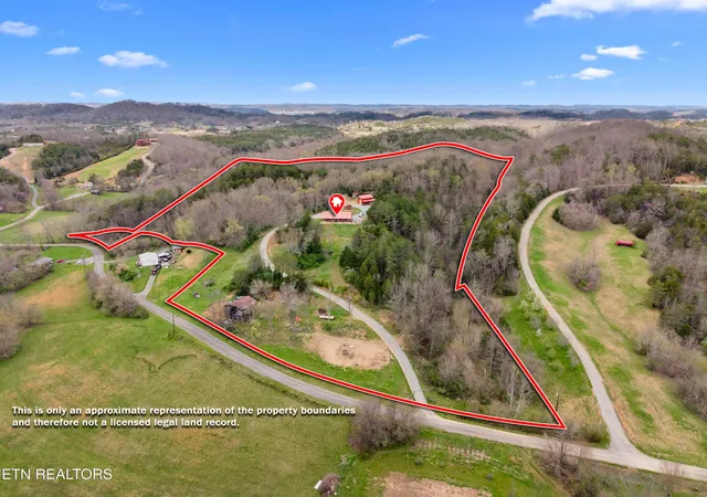3rd image of 2357 Hall Rd, Dandridge, TN 37725 | MLS# 1333991