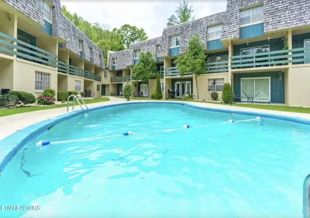 Homes for sale in Gatlinburg, TN | 260 Roaring Fork Rd #211, Gatlinburg, TN 37738 | MLS# 1334071