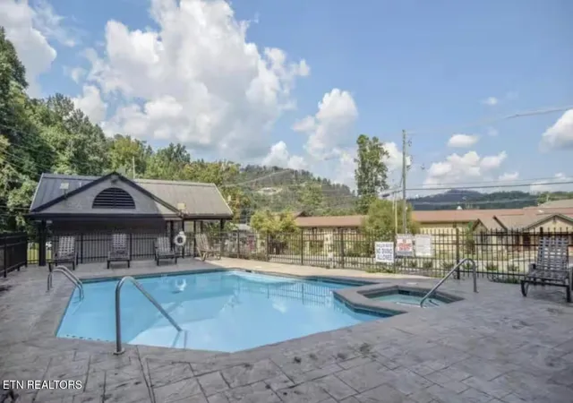 Homes for sale in Gatlinburg, TN | 306 Baskins Creek Rd #402, Gatlinburg, TN 37738 | MLS# 1334851