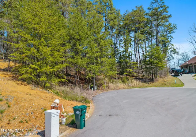 Photo 2 of Sale Pending at 1701 Sierra Ln, Sevierville, TN 37862 | MLS# 1334441 | Listing updated on 2026-09-11