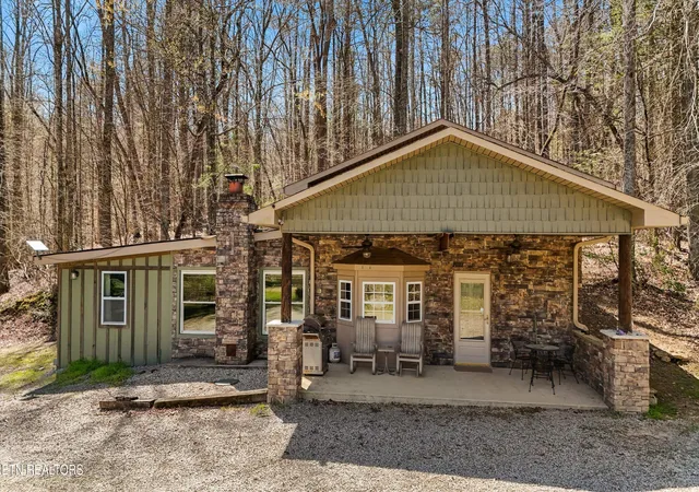 Homes for sale in Oliver Springs, TN | 1525 Cove Ln, Oliver Springs, TN 37840 | MLS# 1334434