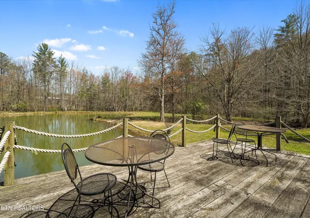 Homes for sale in Oliver Springs, TN | 1525 Cove Ln, Oliver Springs, TN 37840 | MLS# 1334434