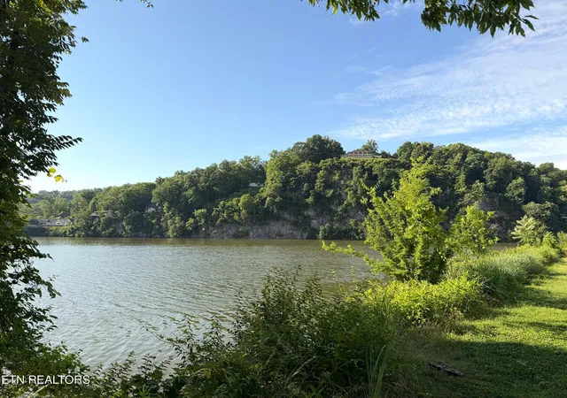 2nd image of 3636 Taliluna Ave Ave, Knoxville, TN 37919