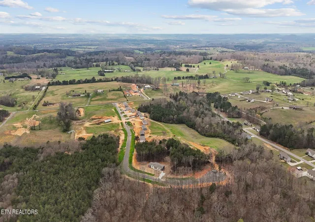 Homes for sale in Etowah, TN | 569 County Road 784, Etowah, TN 37331 | MLS# 1334394