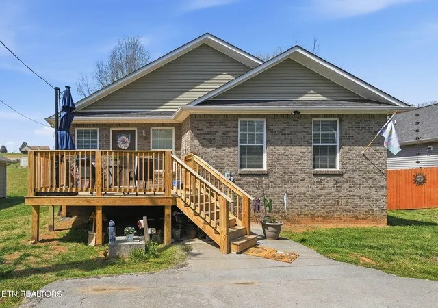 Homes for sale in Seymour, TN | 368 Overlook Dr, Seymour, TN 37865 | MLS# 1334346