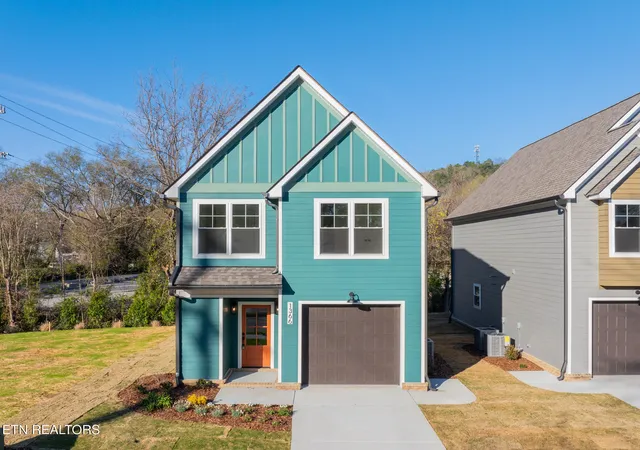 Single family home for sale at 1366 Thomas Ave, Chattanooga, TN 37409 | MLS# 1334322