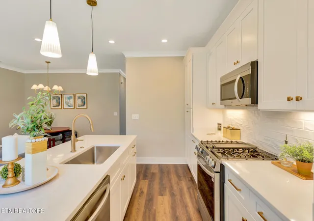 Photo 3 of Single family home for sale at 1366 Thomas Ave, Chattanooga, TN 37409 | MLS# 1334322 | Listing updated on 2026-04-16