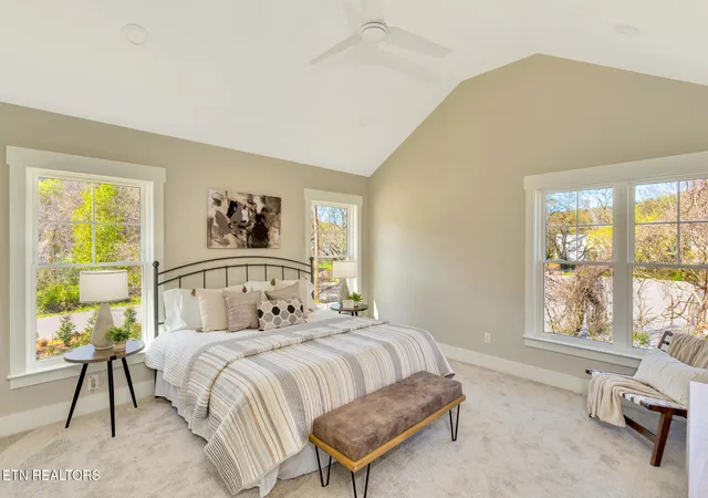 Photo 3 of Single family home for sale at 1366 Thomas Ave, Chattanooga, TN 37409 | MLS# 1334322 | Listing updated on 2026-04-16
