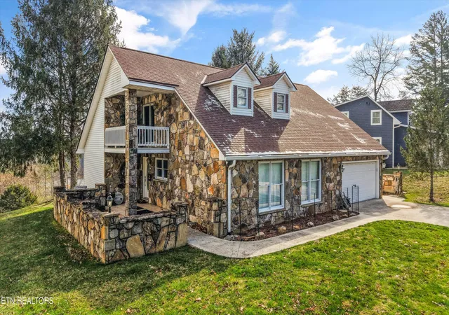 3rd image of 1189 Deerfield Wy, La Follette, TN 37766 | MLS# 1334311