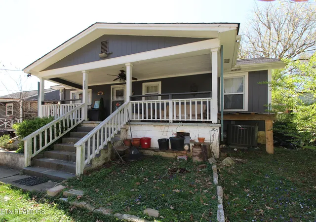 Homes for sale in Knoxville, TN | 1113 Yellowstone Rd, Knoxville, TN 37914 | MLS# 1346471