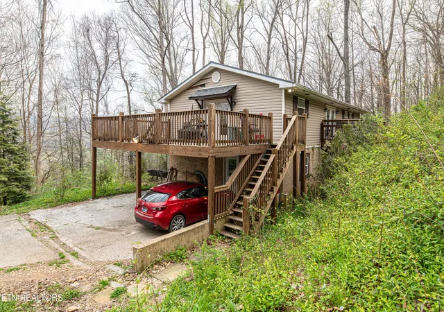 Photo 3 of Sale Pending at 6601 Hilda Ln, Knoxville, TN 37921 | MLS# 1334468 | Listing updated on 2026-06-29