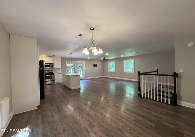 Photo 3 of Sale Pending at 6601 Hilda Ln, Knoxville, TN 37921 | MLS# 1334468 | Listing updated on 2026-06-29