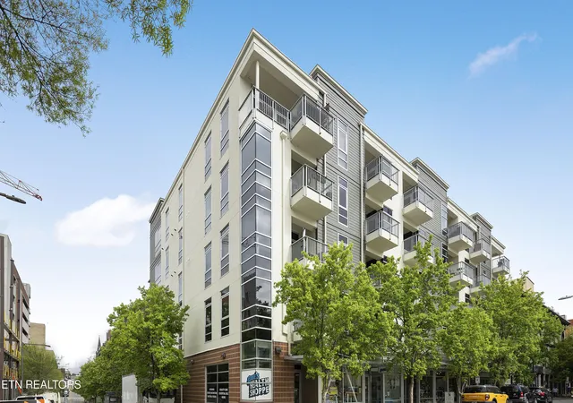 1st image of 440 Walnut St #305, Knoxville, TN 37902 | MLS# 1338562