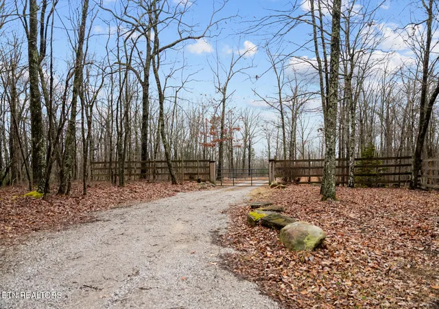 3rd image of 1478 Mawila Ridge Rd, Crossville, TN 38555 | MLS# 1334446
