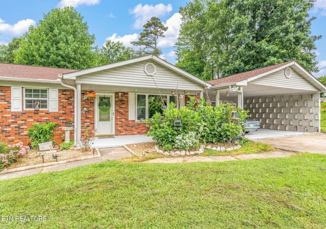 Photo 4 of Sale Pending at 6901 Texas Valley Rd, Knoxville, TN 37938 | MLS# 1334428 | Listing updated on 2026-08-30