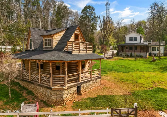Photo 4 of Sale Pending at 6505 Neubert Springs Rd, Knoxville, TN 37920 | MLS# 1336966 | Listing updated on 2026-06-18