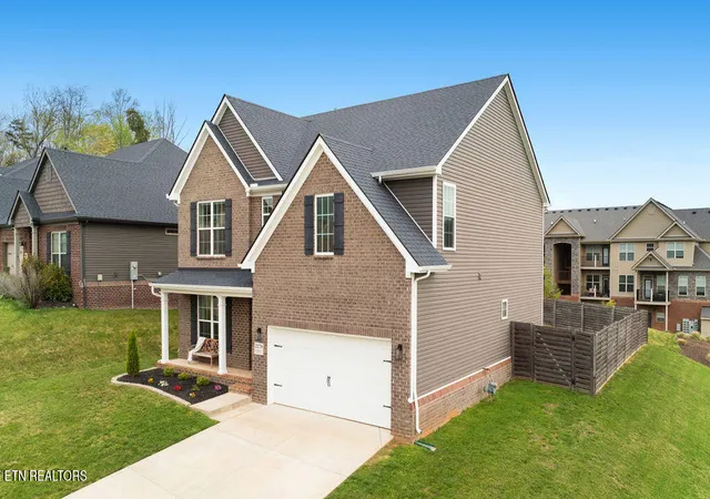 Photo 3 of Sale Pending at 2279 Waterstone Blvd, Knoxville, TN 37932 | MLS# 1334644 | Listing updated on 2026-06-15