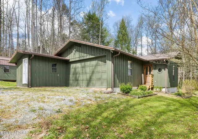 Photo 3 of Single family home for sale at 2875 Mcmahan Sawmill Rd, Sevierville, TN 37862 | MLS# 1334875 | Listing updated on 2026-07-08