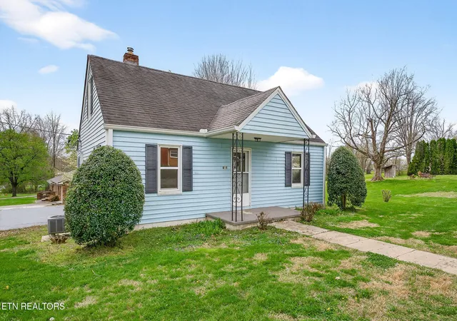 Homes for sale in Cookeville, TN | 143 Virginia St, Cookeville, TN 38506 | MLS# 1334926