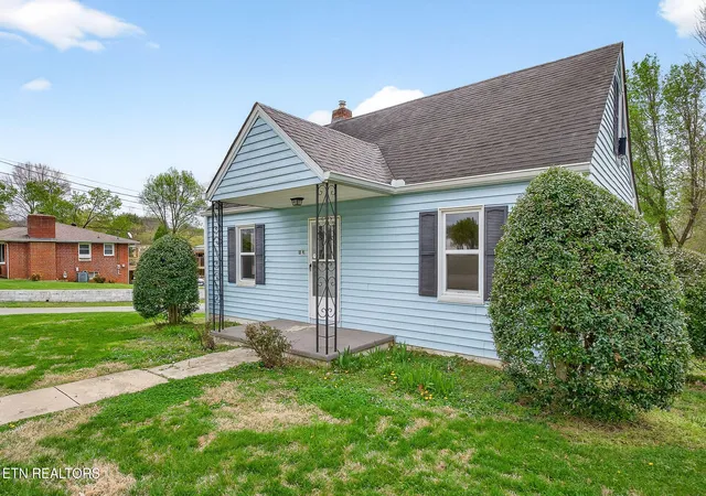 Homes for sale in Cookeville, TN | 143 Virginia St, Cookeville, TN 38506 | MLS# 1334926