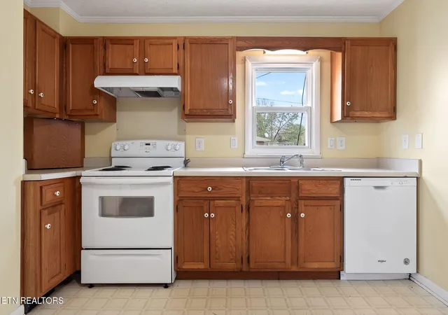 Photo 3 of Single family home for sale at 143 Virginia St, Cookeville, TN 38506 | MLS# 1334926 | Listing updated on 2026-09-08