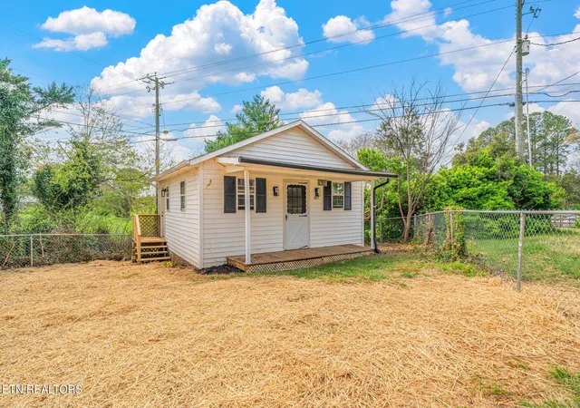 Photo 3 of Sale Pending at 107 Harrison Ln, Seymour, TN 37865 | MLS# 1334762 | Listing updated on 2026-09-08