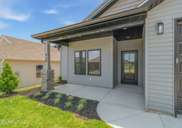 3rd image of 920 Stratford Ave, Sweetwater, TN 37874 | MLS# 1335787